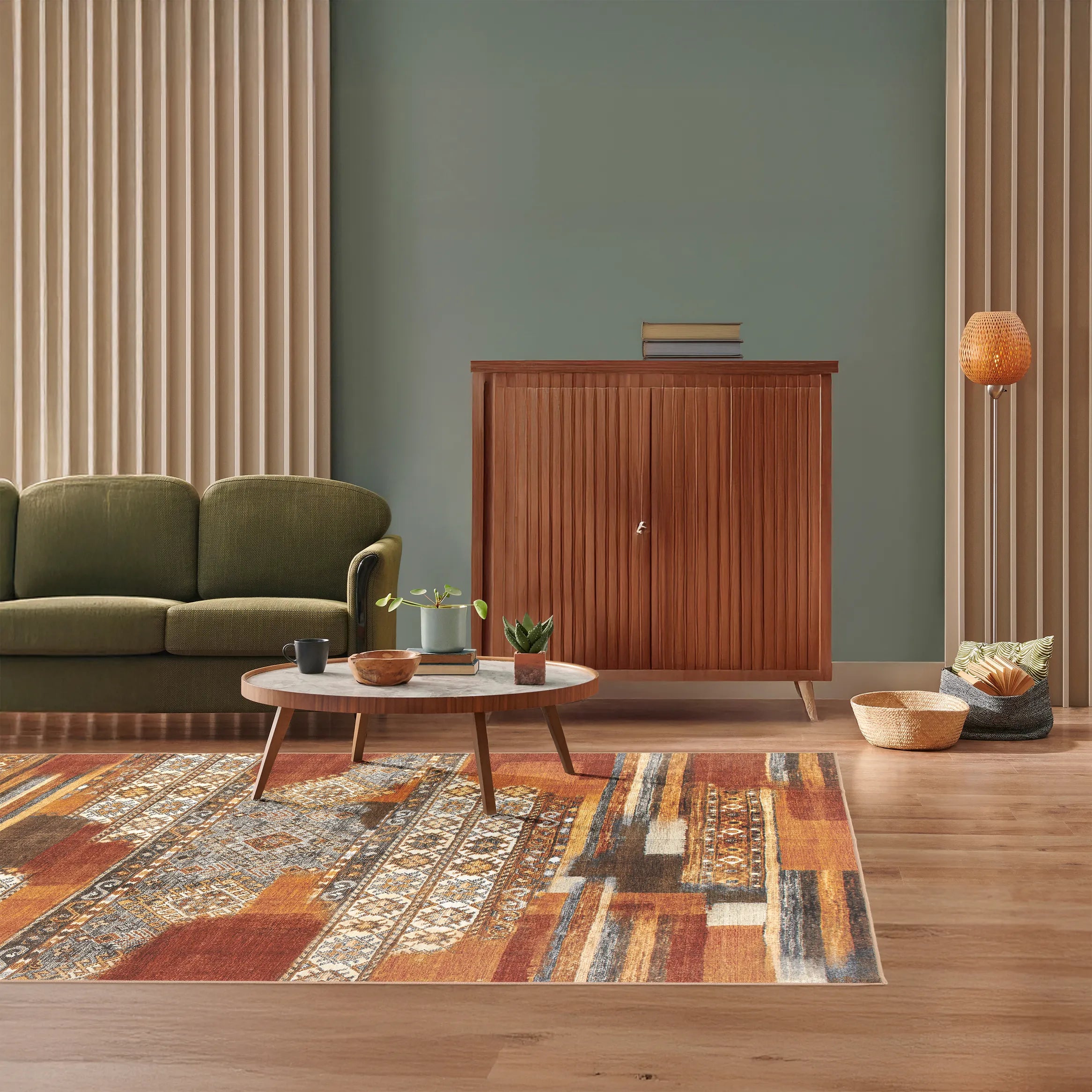 Tappeto Myfar 200x290 cm in open space, pattern etnico e blocchi irregolari nei toni caldi.