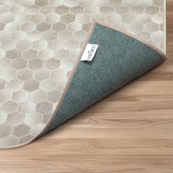 Particolare angolo piegato con etichetta Lindorug e retro antiscivolo