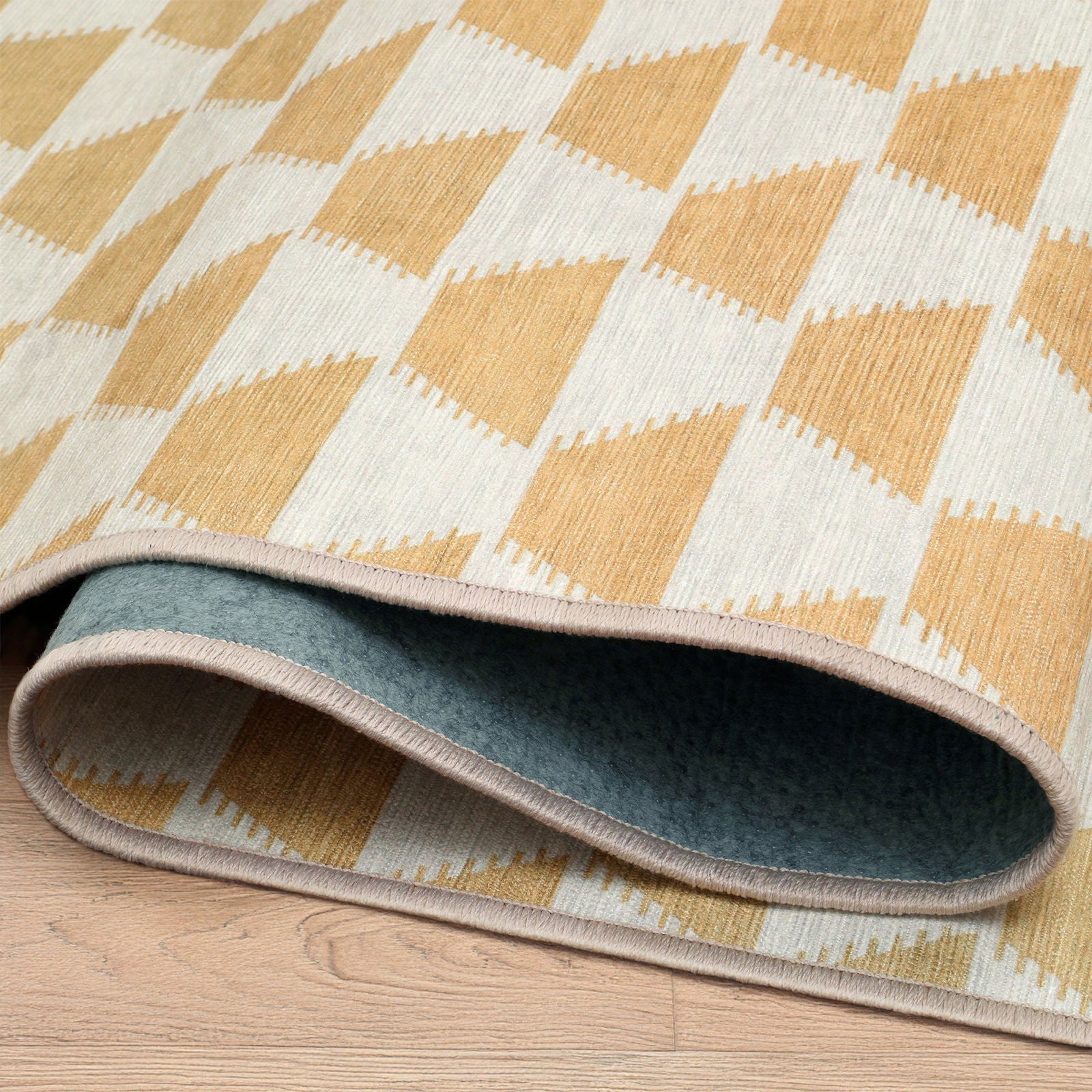 Primo piano arrotolato, retro antiscivolo con orlo